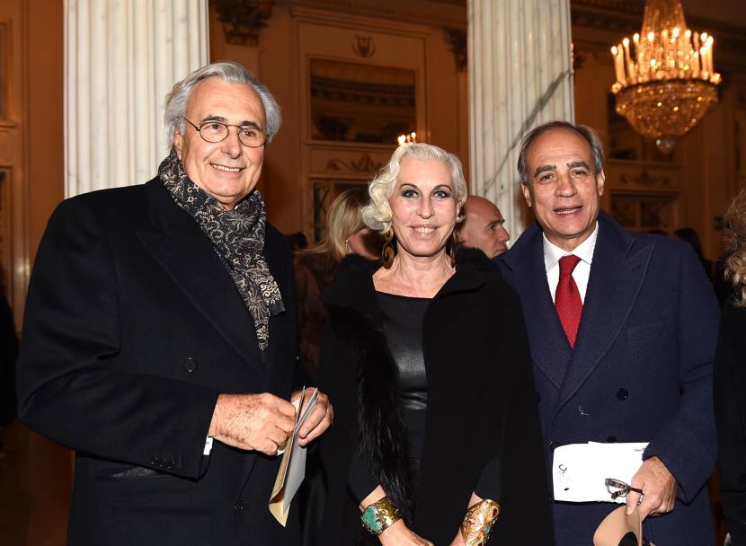 Anche il direttore della Gazzetta dello Sport Andrea Monti, sulla destra, qui insieme alla direttrice di Vogue Italia Franca Sozzani. Bozzani